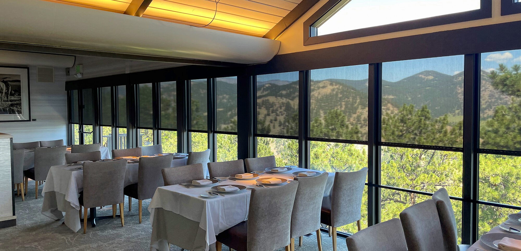 Best Roller Shades for Restaurants and Cafes: Hospitality Window Treatments