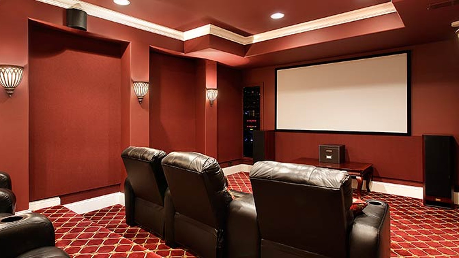 Best Shades for Media Rooms and Home Theaters (100% Light Blocking)