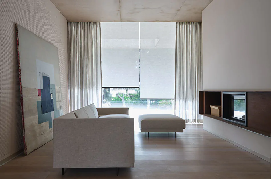 Natural Linen-Look Roller Shades: Warmth Without the Wrinkles